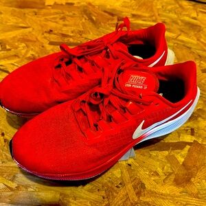Nike Zoom Pegasus 37 Red